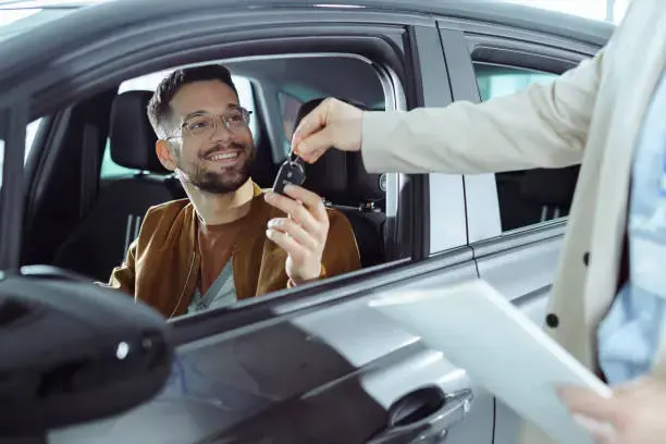 Article de blog '5 erreurs à éviter quand on vend sa voiture d’occasion seul' cover image.webp